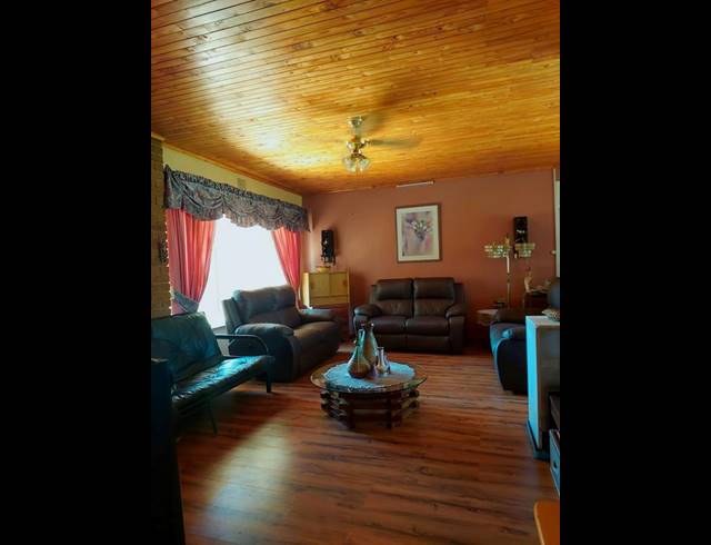 3 BEDROOM HOUSE FOR SALE IN VANDERBIJLPARK SE 6